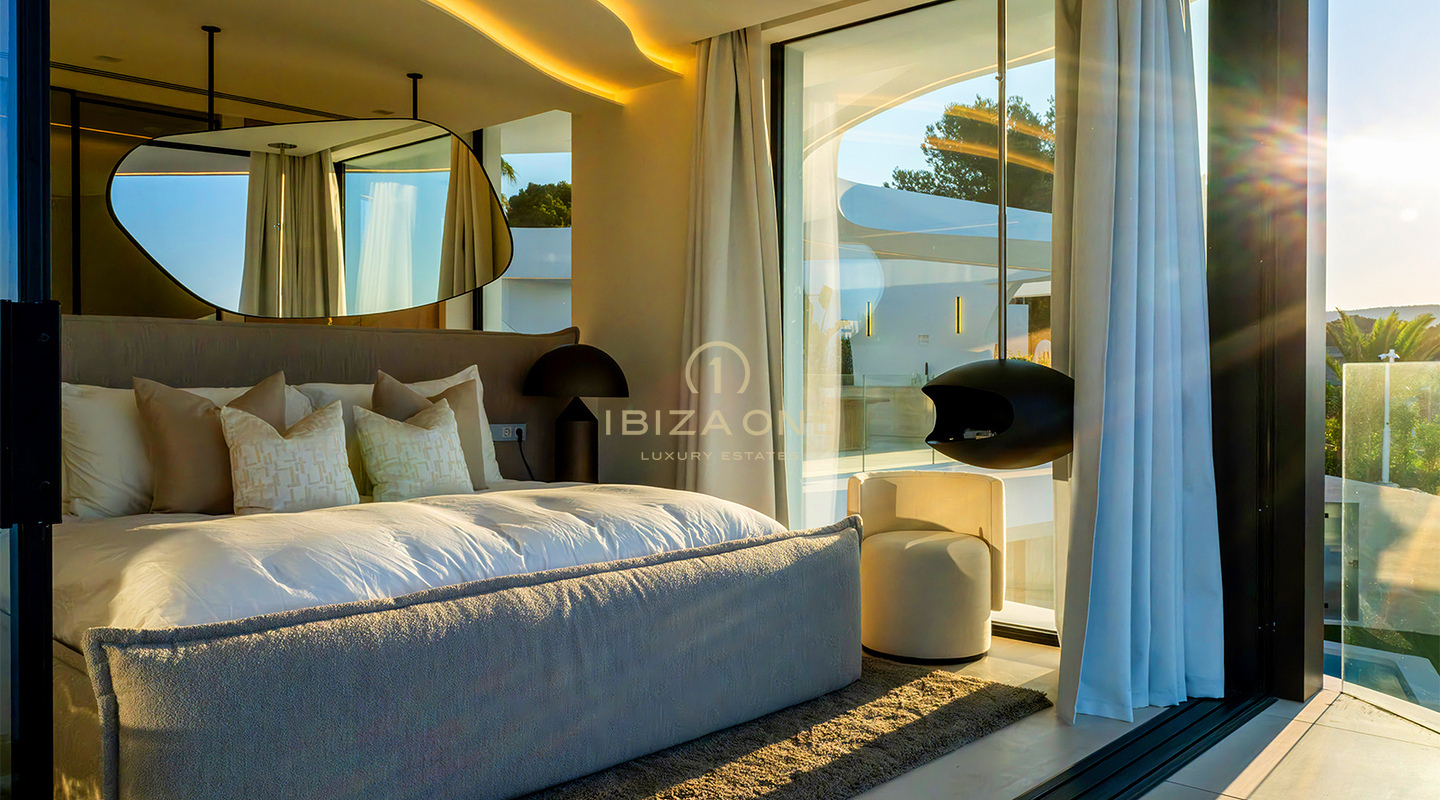 Straordinaria proprietà di lusso con vista sul mare in un'urbanizzazione esclusiva in vendita, Ibiza