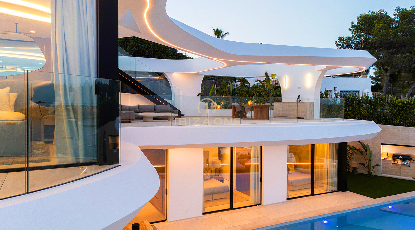 Propriété de luxe extraordinaire avec vue sur la mer dans une urbanisation exclusive à vendre, Ibiza