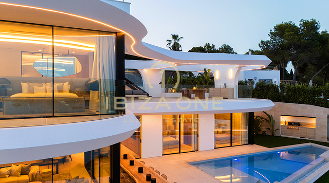 Außergewöhnliche Luxusimmobilie mit Meerblick in einer exklusiven Urbanisation zu verkaufen, Ibiza