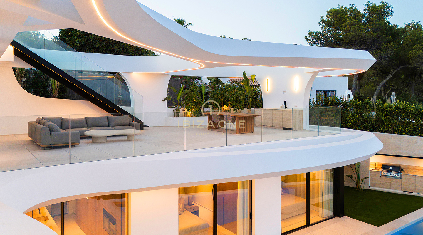 Propriété de luxe extraordinaire avec vue sur la mer dans une urbanisation exclusive à vendre, Ibiza