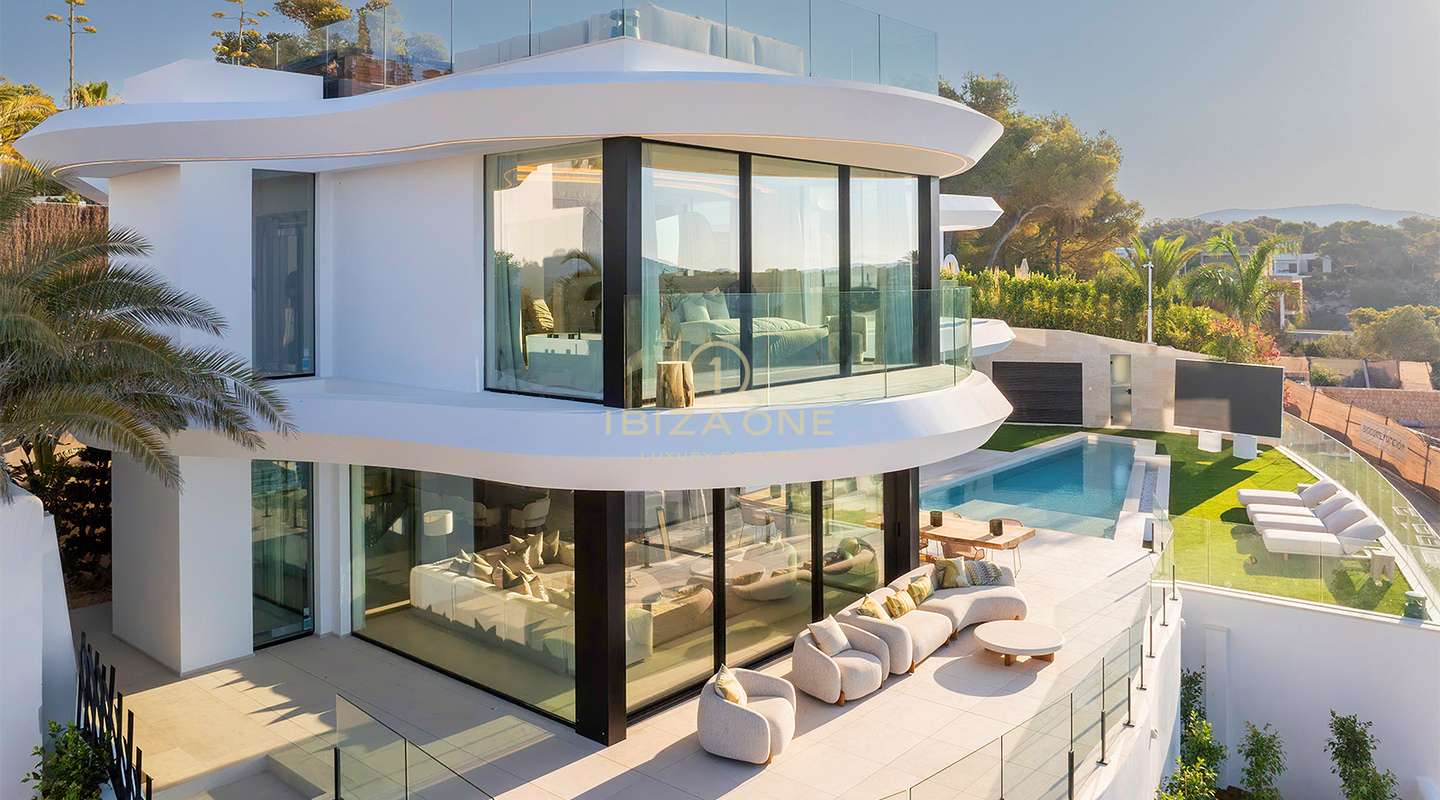 Propriété de luxe extraordinaire avec vue sur la mer dans une urbanisation exclusive à vendre, Ibiza