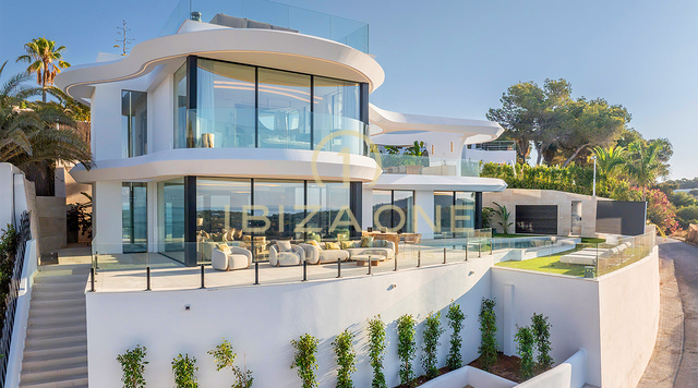 Straordinaria proprietà di lusso con vista sul mare in un'urbanizzazione esclusiva in vendita, Ibiza