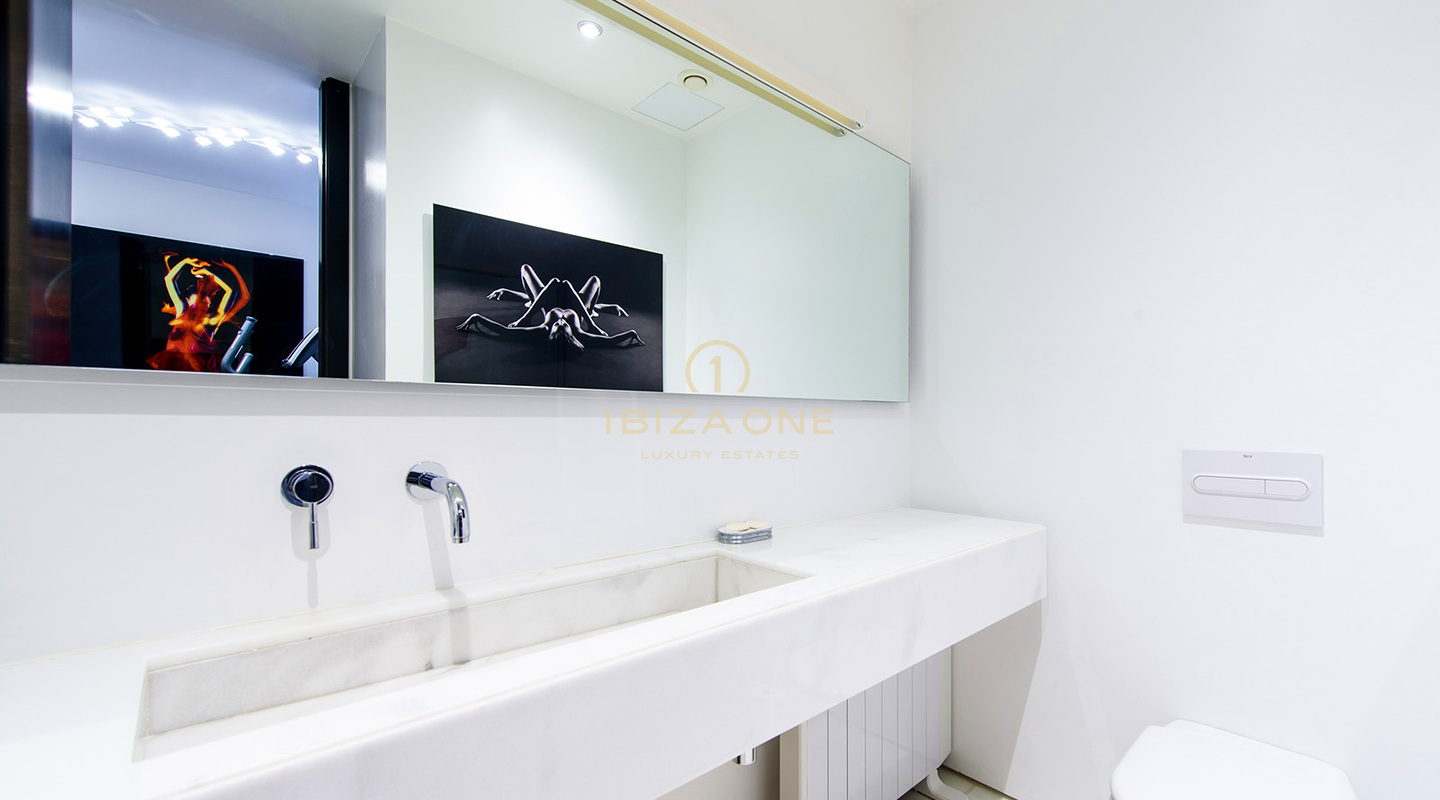 Luxurious Es Pouet apartment with sea views and Dalt Vila views for sale, Ibiza