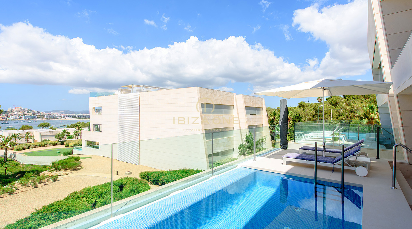 Luxuriöses Es Pouet-Apartment mit Meerblick und Blick auf Dalt Vila zu verkaufen, Ibiza