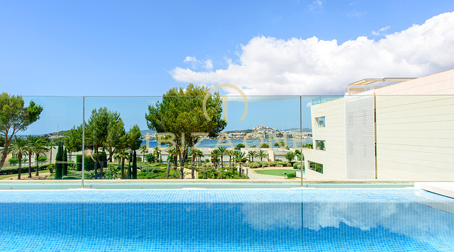 Lussuoso appartamento Es Pouet con vista mare e vista Dalt Vila in vendita, Ibiza