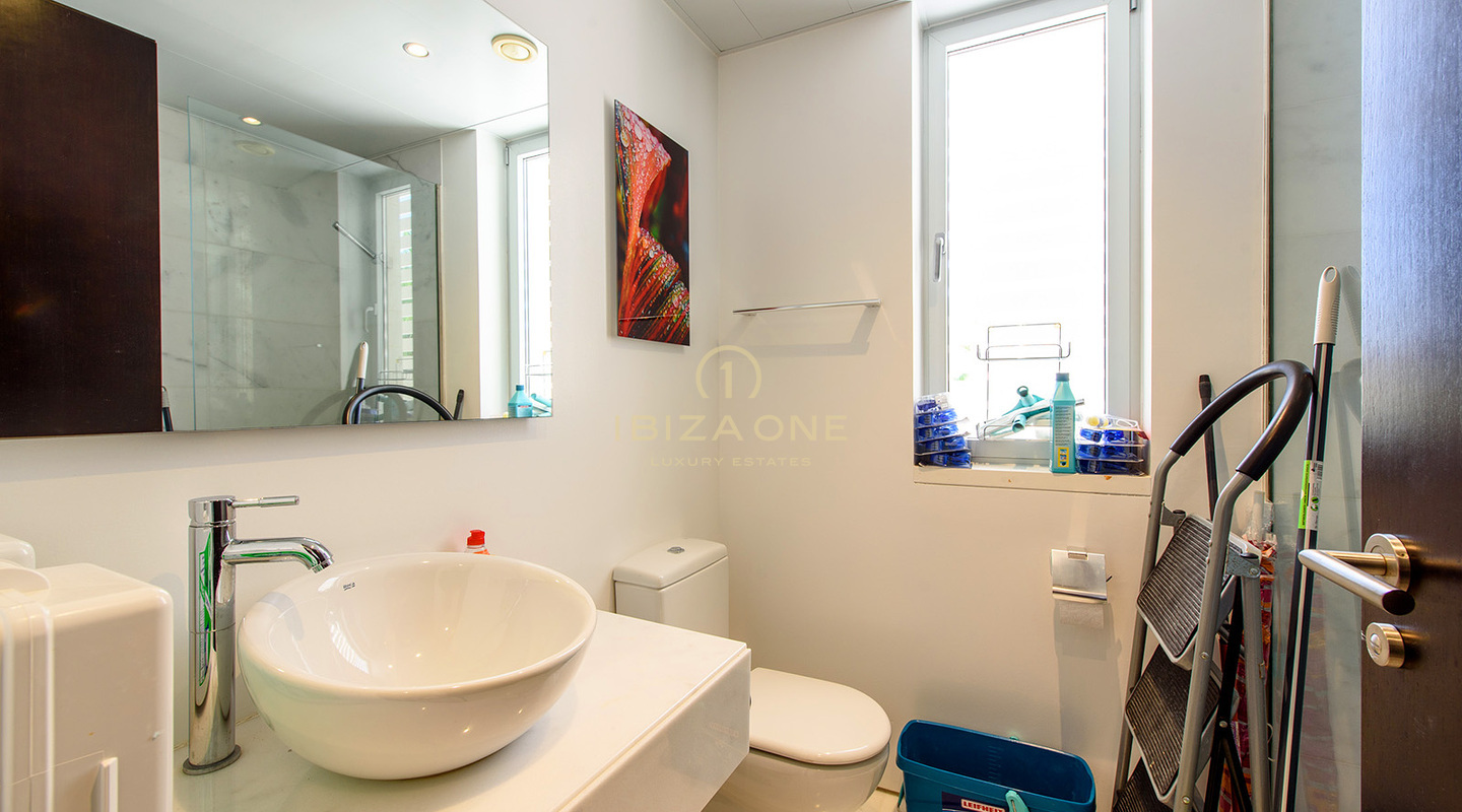 Lussuoso appartamento Es Pouet con vista mare e vista Dalt Vila in vendita, Ibiza