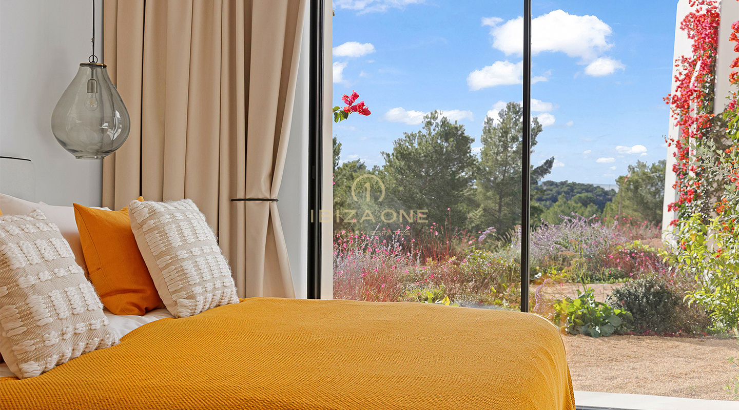 Großzügige Neubau-Luxusvilla im Blakstad-Design mit Blick auf das Meer und die Altstadt von Dalt Vila zu verkaufen, Ibiza