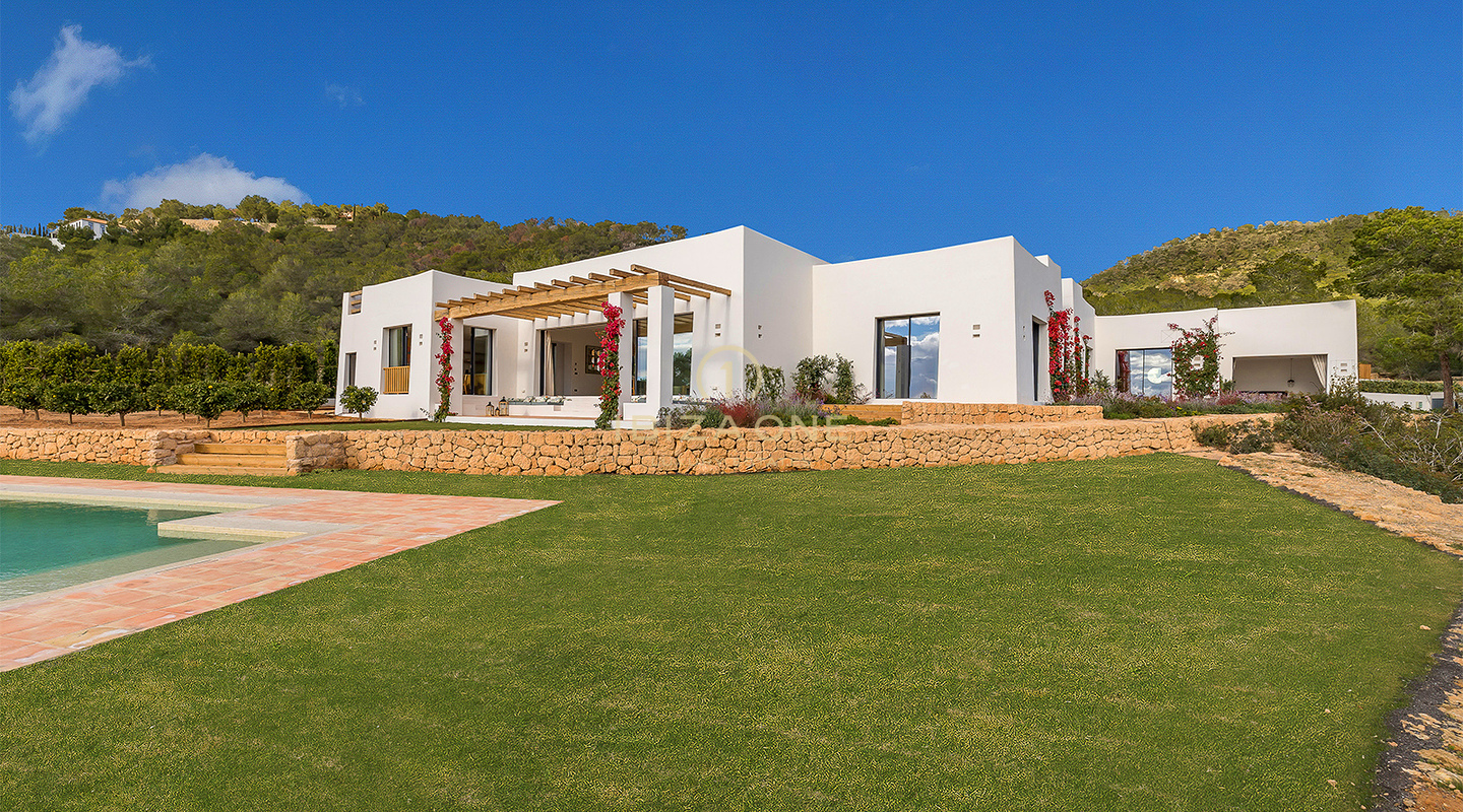 Ampia villa di lusso di nuova costruzione Blakstad-Design con vista sul mare e sul centro storico di Dalt Vila in vendita, Ibiza