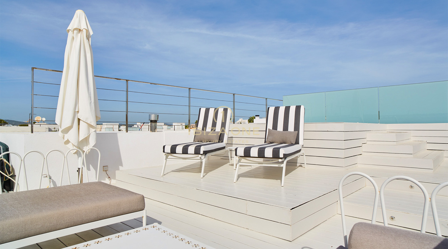 Modernes Luxus-Stadthaus schlüsselfertig in Illa Plana zu verkaufen, Ibiza - Modernes Luxus-Stadthaus schlüsselfertig in Illa Plana zu vermieten, Ibiza