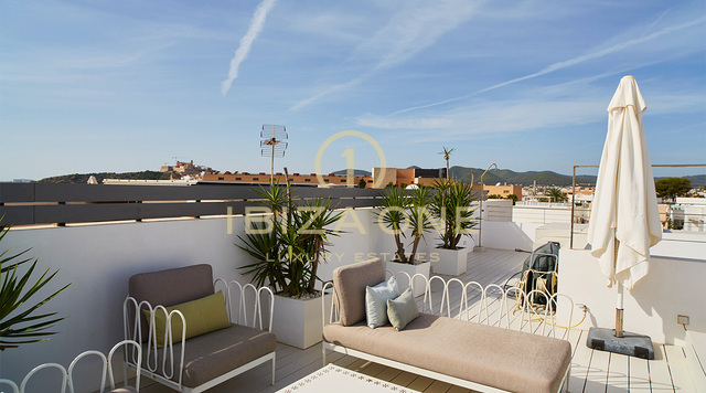 Modernes Luxus-Stadthaus schlüsselfertig in Illa Plana zu verkaufen, Ibiza - Modernes Luxus-Stadthaus schlüsselfertig in Illa Plana zu vermieten, Ibiza