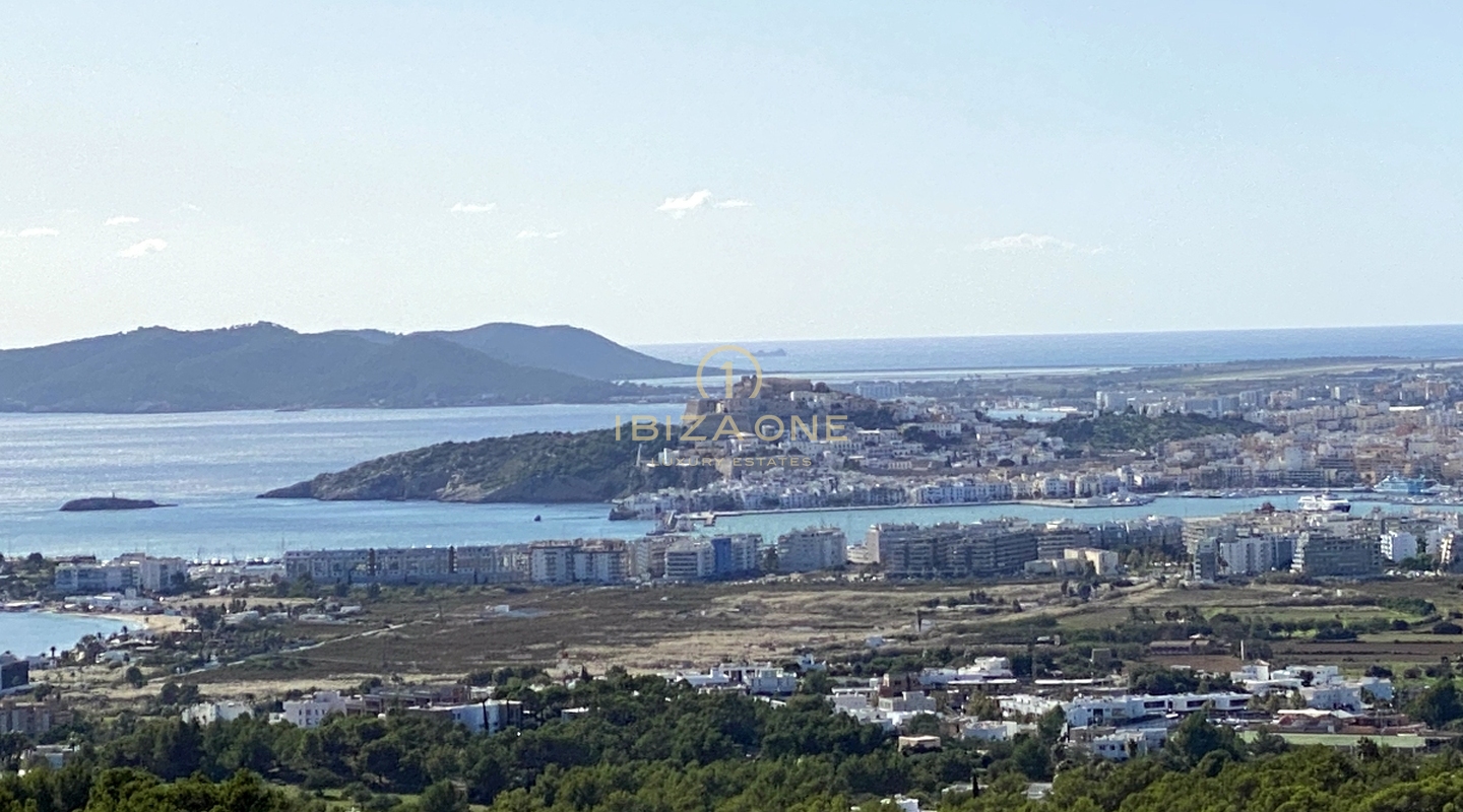 License for a luxury villa on one of the highest points near Ibiza with fantastic land, sea views and views of Ibiza Old Town - the shell is already in place - 20m pool for sale, Ibiza