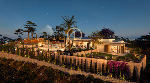 Licenza per una villa di lusso su uno dei punti più alti vicino a Ibiza con terreno fantastico, vista sul mare e vista sul centro storico di Ibiza - la struttura è già in posizione - piscina di 20 m in vendita, Ibiza