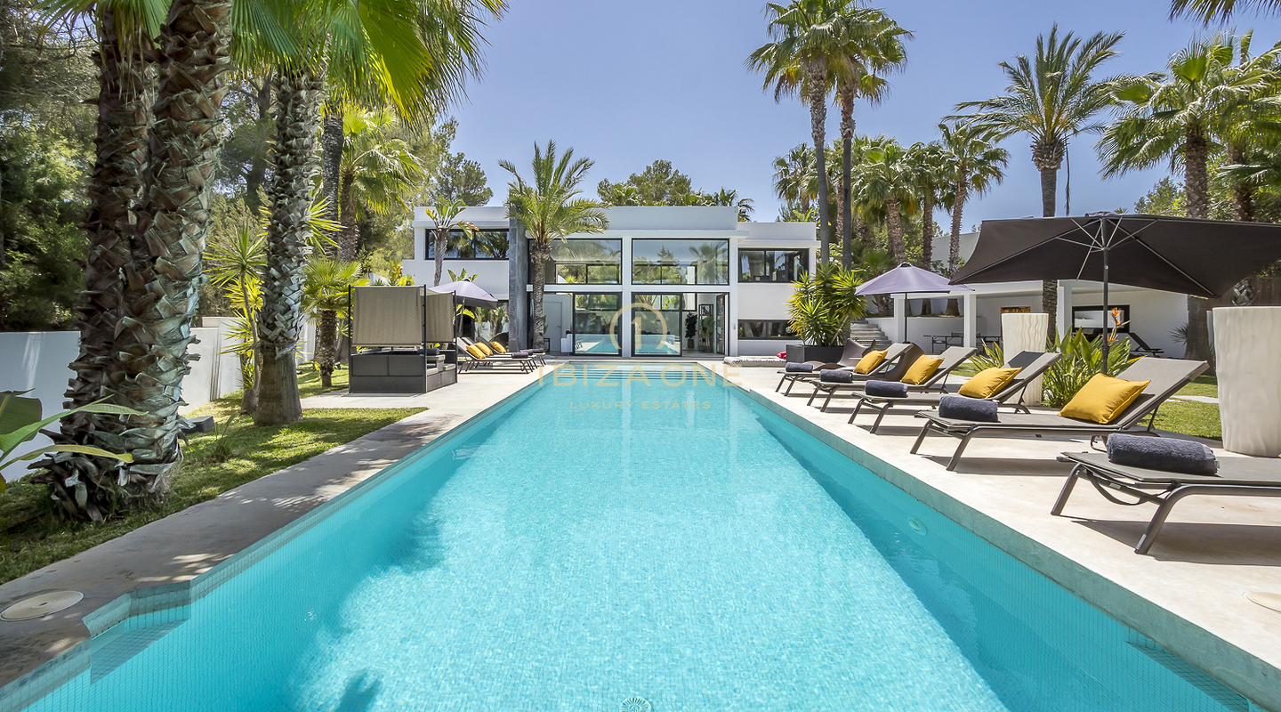 Villa de luxe moderne entourée d'un jardin tropical à vendre, Ibiza - Villa de luxe moderne entourée d'un jardin tropical à louer, Ibiza