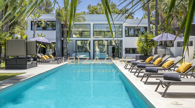 Moderna villa di lusso circondata da un giardino tropicale in vendita, Ibiza - Moderna villa di lusso circondata da un giardino tropicale in affitto, Ibiza
