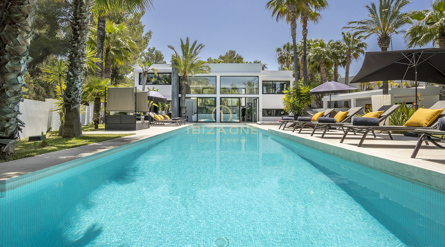 Moderne luxe villa omgeven door een tropische tuin te koop, Ibiza - Moderne luxe villa omgeven door een tropische tuin te huur, Ibiza