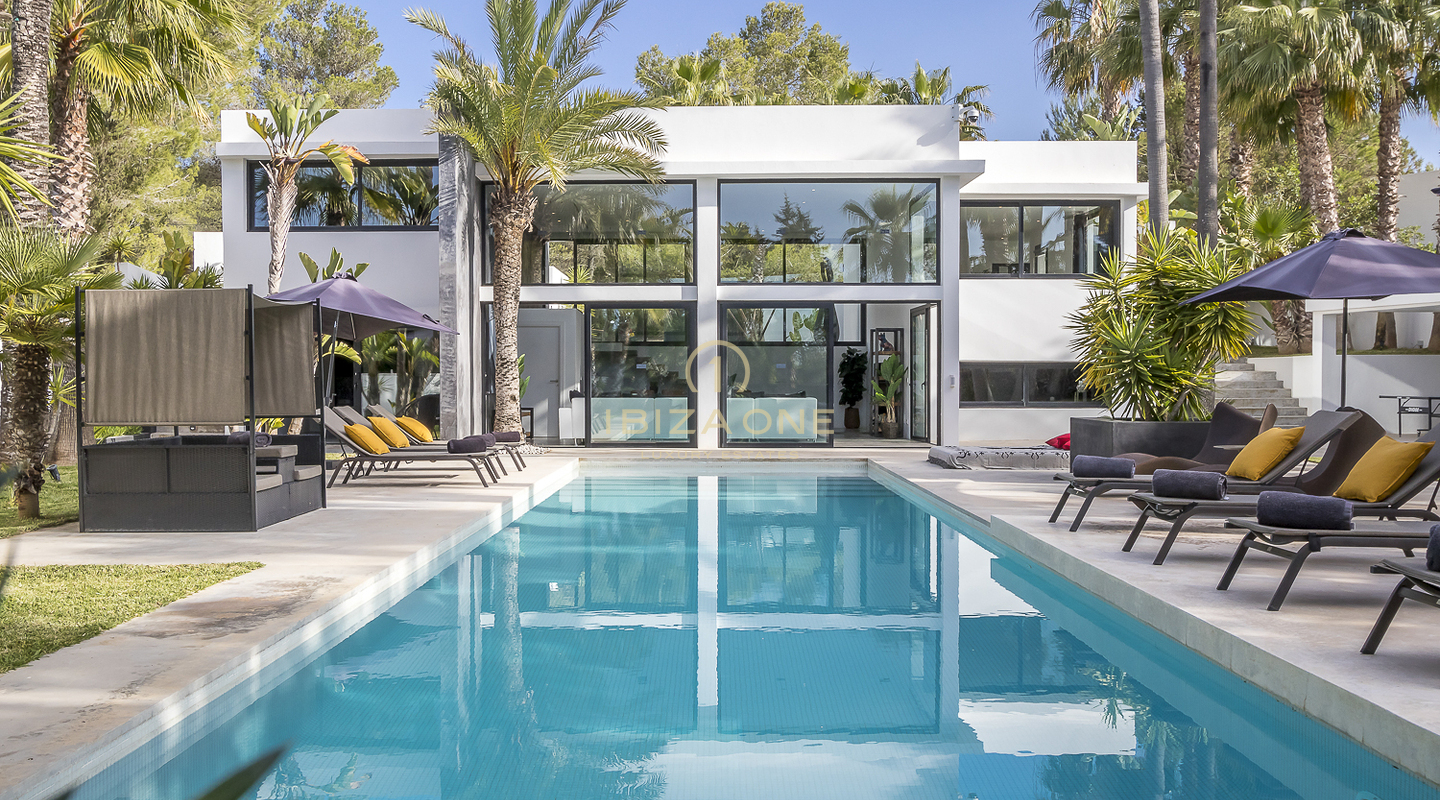 Moderne Luxusvilla umgeben von einem tropischen Garten zu verkaufen, Ibiza – Moderne Luxusvilla umgeben von einem tropischen Garten zu vermieten, Ibiza