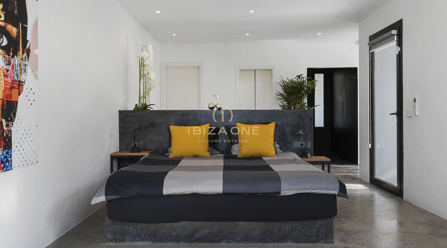 Moderne luxe villa omgeven door een tropische tuin te koop, Ibiza - Moderne luxe villa omgeven door een tropische tuin te huur, Ibiza