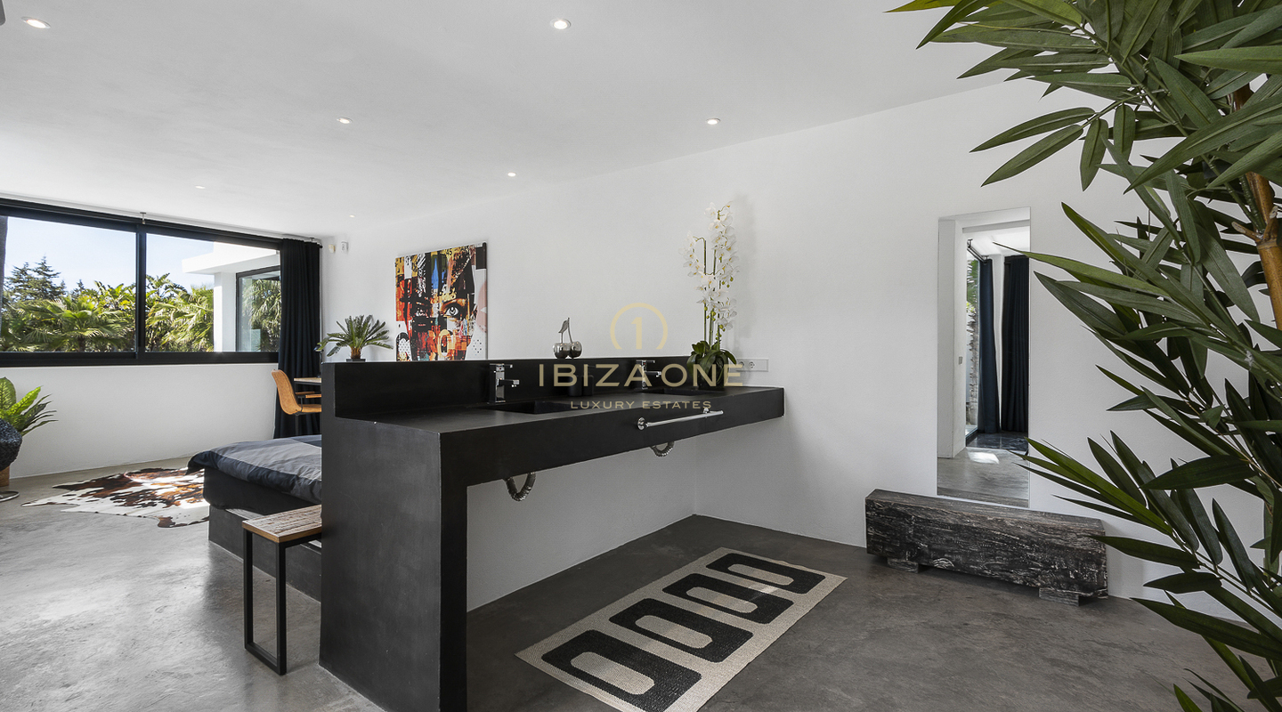 Moderne luxe villa omgeven door een tropische tuin te koop, Ibiza - Moderne luxe villa omgeven door een tropische tuin te huur, Ibiza