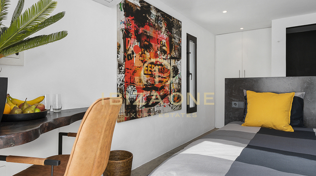 Moderne luxe villa omgeven door een tropische tuin te koop, Ibiza - Moderne luxe villa omgeven door een tropische tuin te huur, Ibiza