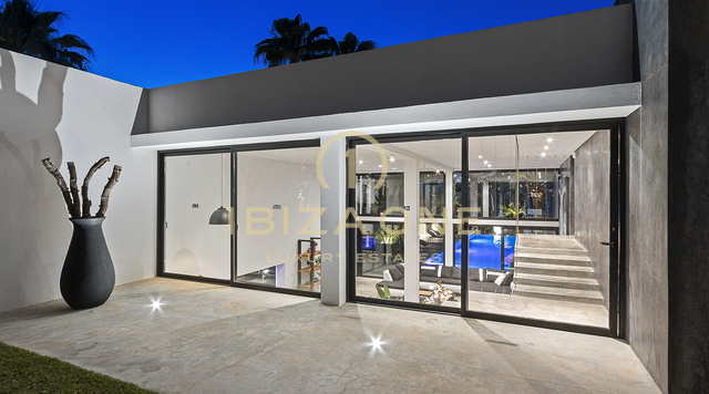 Moderna villa di lusso circondata da un giardino tropicale in vendita, Ibiza - Moderna villa di lusso circondata da un giardino tropicale in affitto, Ibiza
