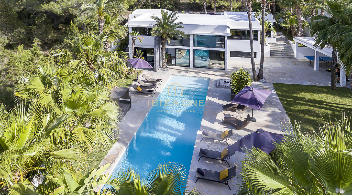 Villa de luxe moderne entourée d'un jardin tropical à vendre, Ibiza - Villa de luxe moderne entourée d'un jardin tropical à louer, Ibiza