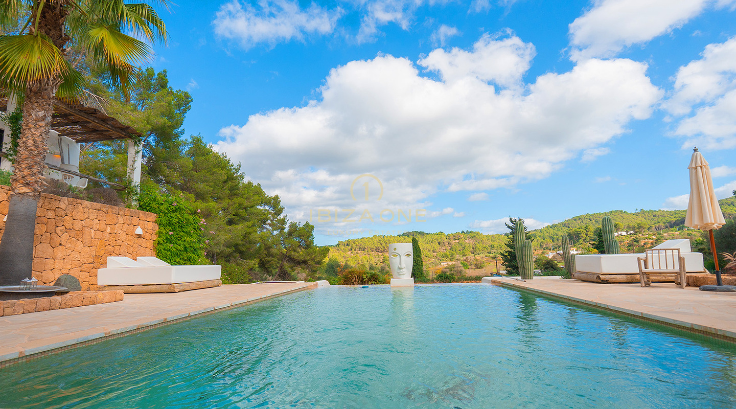 Prachtige luxe Ibiza finca omgeven door de natuur met een Blakstad project te koop, Ibiza - Prachtige luxe Ibiza finca omgeven door de natuur met een Blakstad project te huur, Ibiza