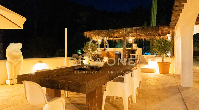 Prachtige luxe Ibiza finca omgeven door de natuur met een Blakstad project te koop, Ibiza - Prachtige luxe Ibiza finca omgeven door de natuur met een Blakstad project te huur, Ibiza