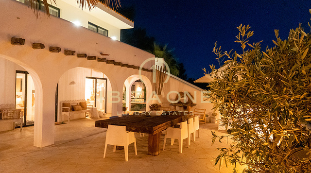 Prachtige luxe Ibiza finca omgeven door de natuur met een Blakstad project te koop, Ibiza - Prachtige luxe Ibiza finca omgeven door de natuur met een Blakstad project te huur, Ibiza
