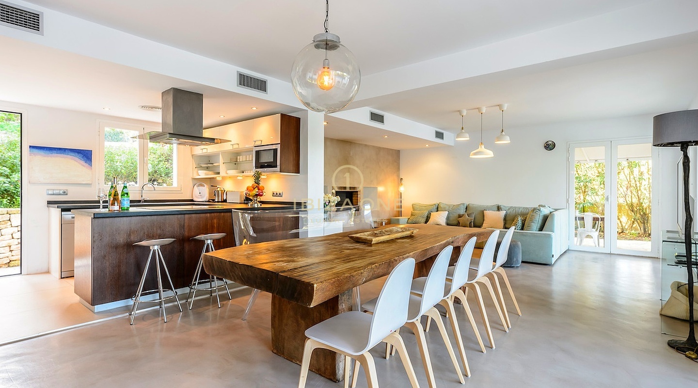 Charmante luxe villa in Santa Eulalia te huur, Ibiza
