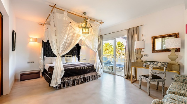 Encantadora villa de lujo en Santa Eulalia en alquiler, Ibiza
