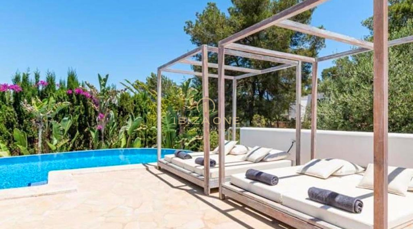 Charmante luxe villa in Santa Eulalia te huur, Ibiza