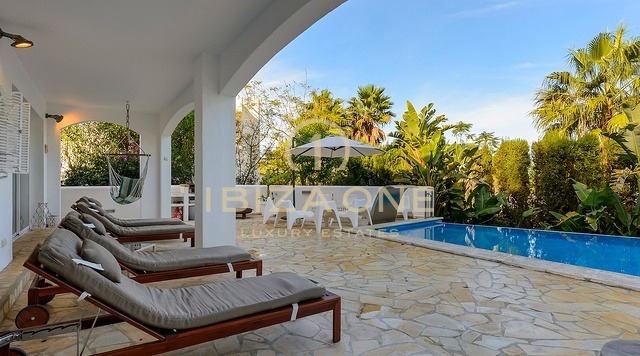 Charmante villa de luxe à louer à Santa Eulalia, Ibiza