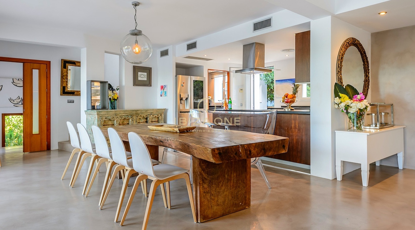 Charmante luxe villa in Santa Eulalia te huur, Ibiza