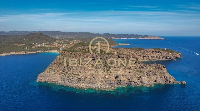 Эксклюзивный курортный комплекс Peninsula Retreat с лицензией на туристическую аренду: 3 роскошных дома с собственным выходом к морю на продажу и в аренду, Ибица