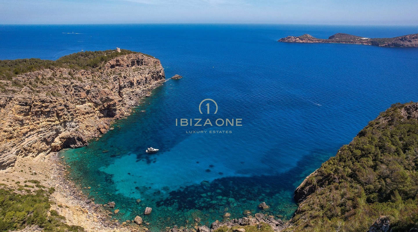 Exclusive Peninsula Retreat with tourist rental licence: 3 Luxury Homes with Private Sea Access for sale and rent, Ibiza