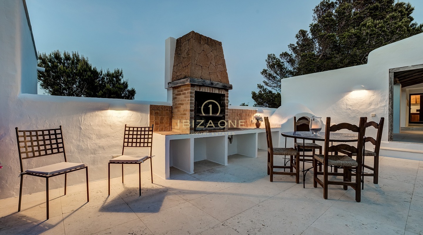 Esclusivo rifugio nella penisola con licenza di affitto turistico: 3 case di lusso con accesso privato al mare in vendita e in affitto, Ibiza
