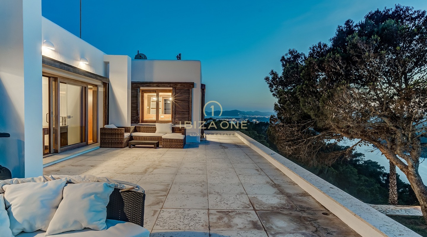 Esclusivo rifugio nella penisola con licenza di affitto turistico: 3 case di lusso con accesso privato al mare in vendita e in affitto, Ibiza
