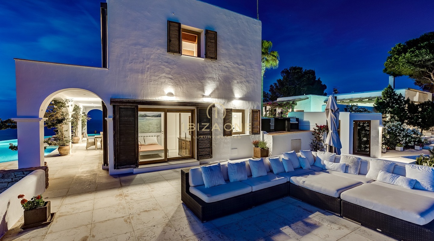 Esclusivo rifugio nella penisola con licenza di affitto turistico: 3 case di lusso con accesso privato al mare in vendita e in affitto, Ibiza