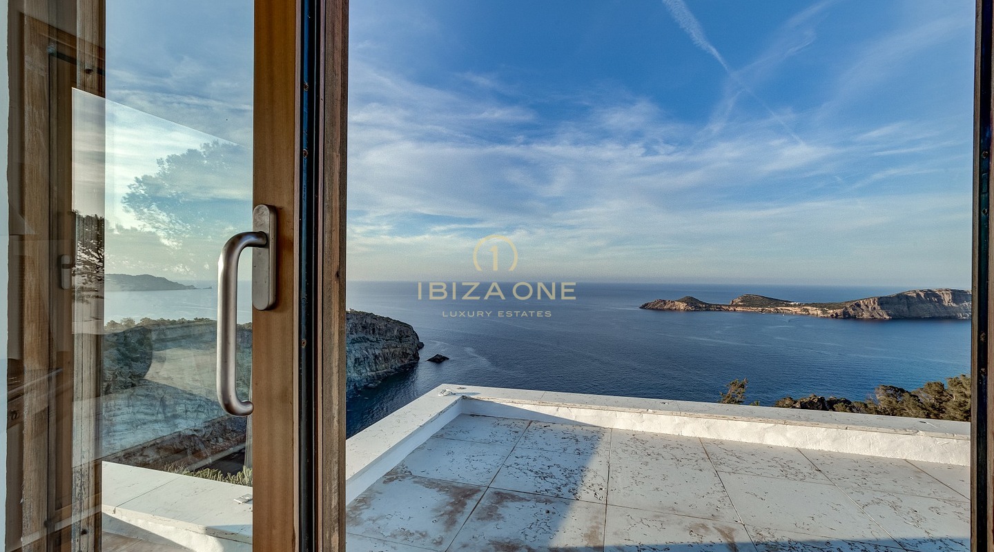 Esclusivo rifugio nella penisola con licenza di affitto turistico: 3 case di lusso con accesso privato al mare in vendita e in affitto, Ibiza