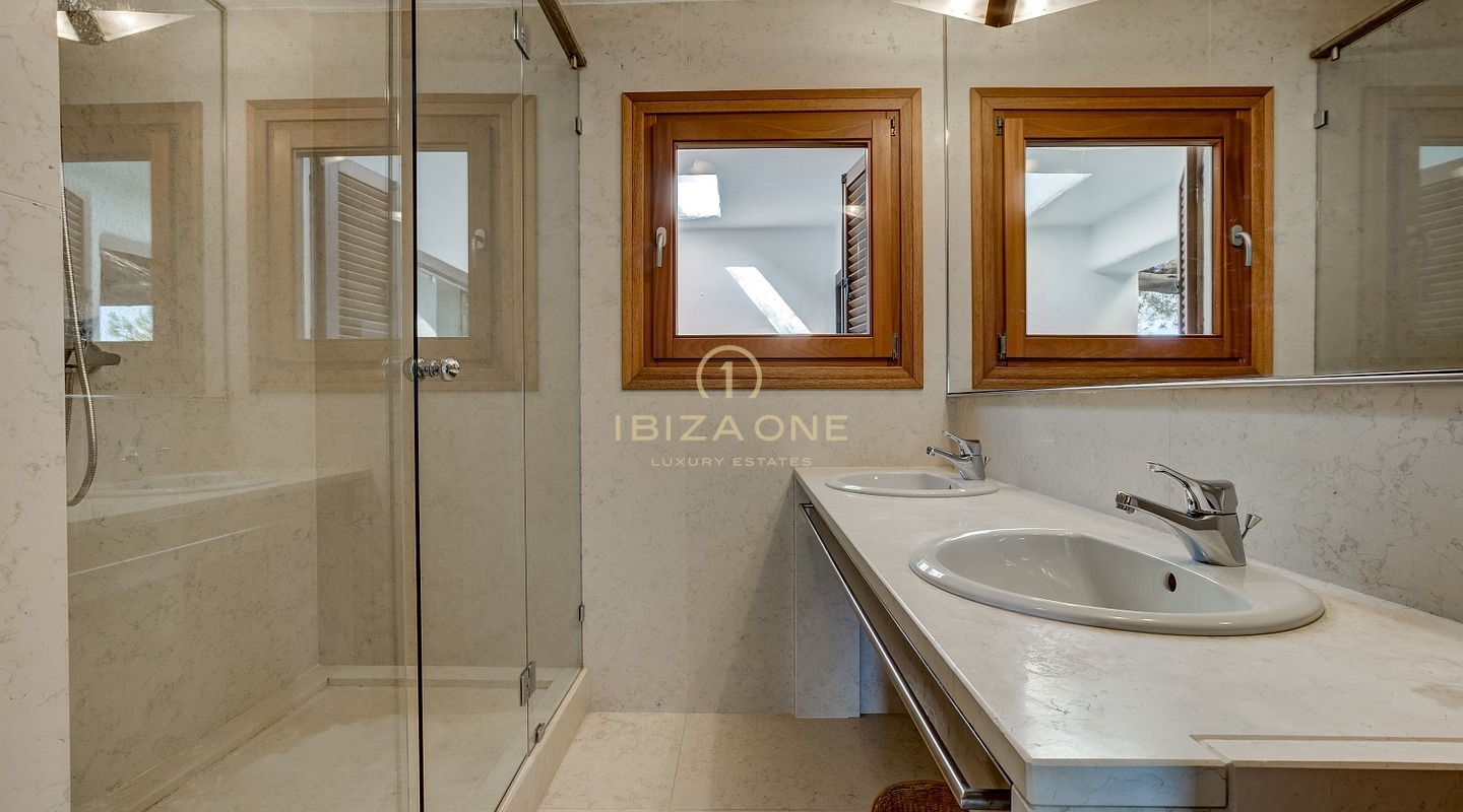Exclusive Peninsula Retreat with tourist rental licence: 3 Luxury Homes with Private Sea Access for sale and rent, Ibiza