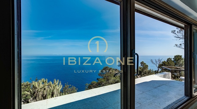 Esclusivo rifugio nella penisola con licenza di affitto turistico: 3 case di lusso con accesso privato al mare in vendita e in affitto, Ibiza