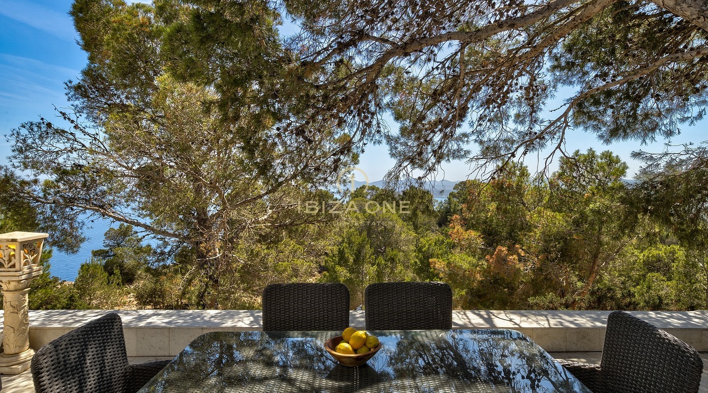 Esclusivo rifugio nella penisola con licenza di affitto turistico: 3 case di lusso con accesso privato al mare in vendita e in affitto, Ibiza