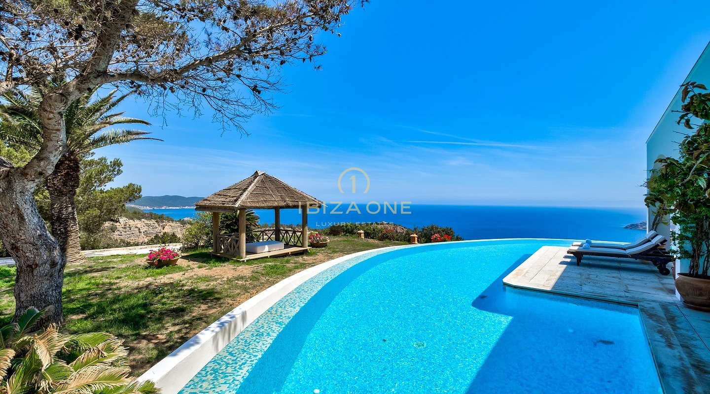 Esclusivo rifugio nella penisola con licenza di affitto turistico: 3 case di lusso con accesso privato al mare in vendita e in affitto, Ibiza