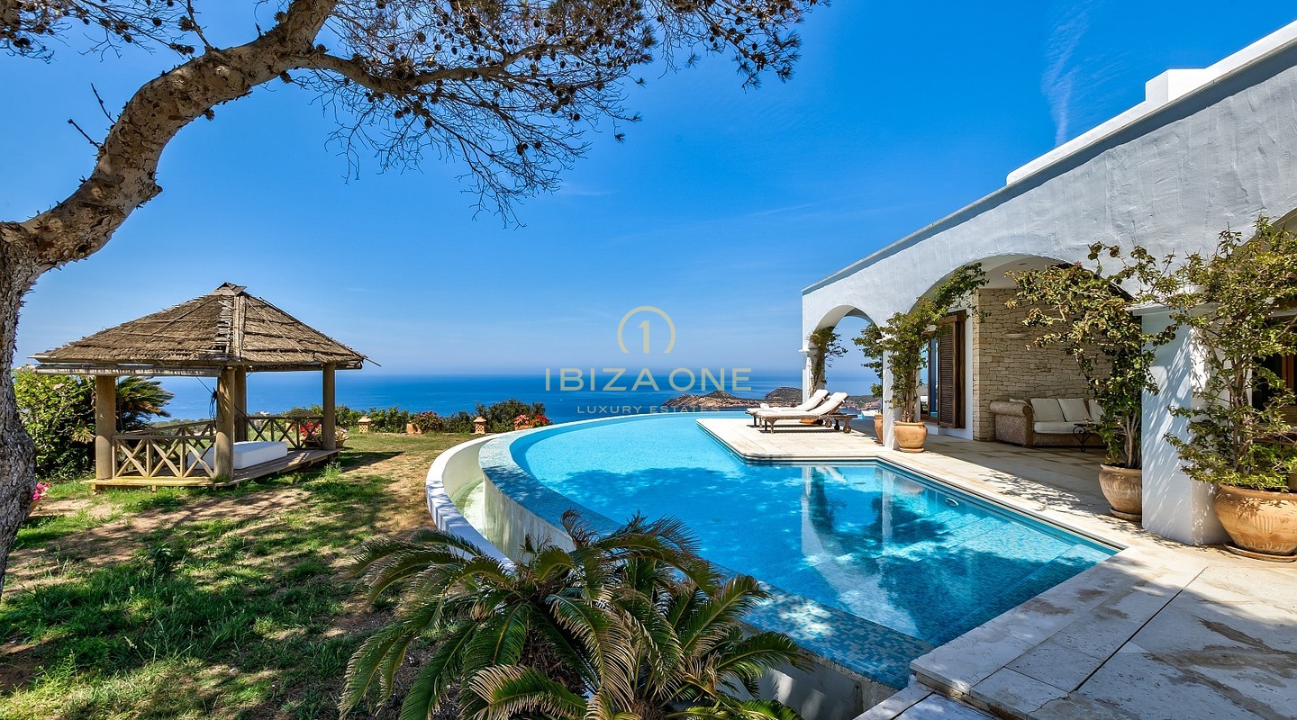 Esclusivo rifugio nella penisola con licenza di affitto turistico: 3 case di lusso con accesso privato al mare in vendita e in affitto, Ibiza
