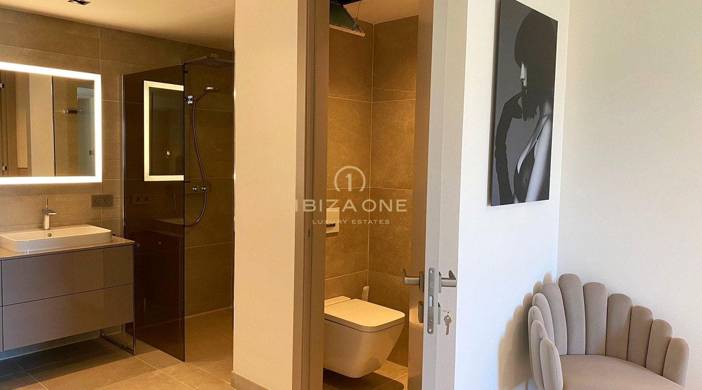 Apartamento moderno y elegante en el Paseo Marítimo con vistas a D'alt Vila