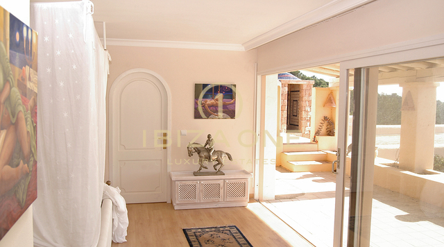 Quiet located luxury villa with amazin sea view