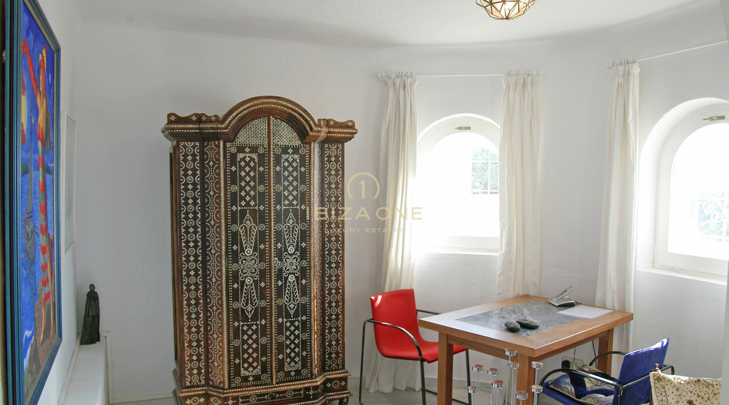 Quiet located luxury villa with amazin sea view
