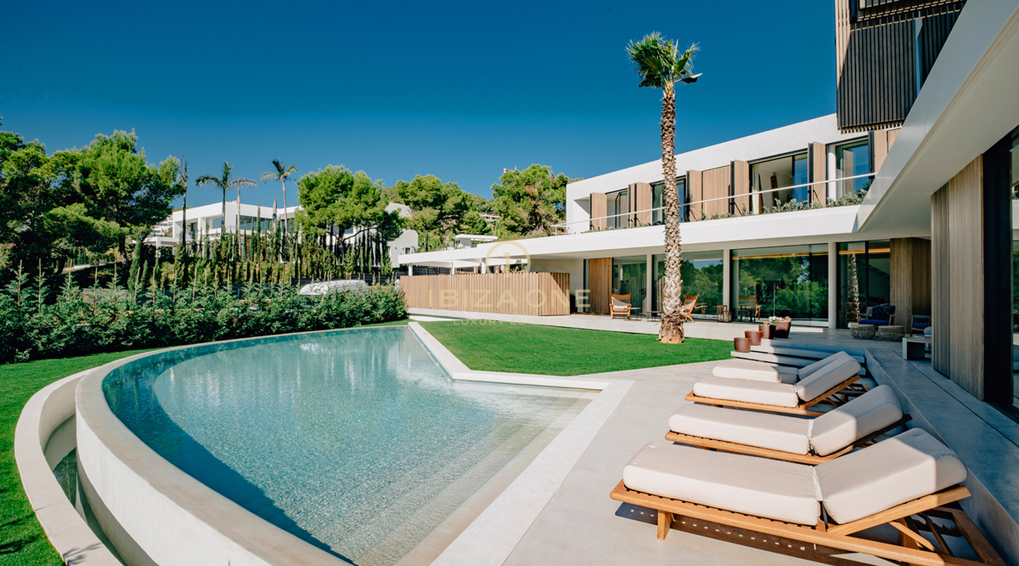 Villa de lujo de nueva construcción con fantásticas vistas al mar en venta en la codiciada urbanización mejor segura Vista Alegre en venta, Ibiza