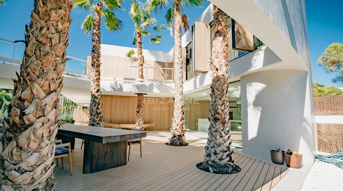 Neu gebaute Luxusvilla mit fantastischem Meerblick zu verkaufen in der begehrten bestgesicherten Urbanisation Vista Alegre, Ibiza