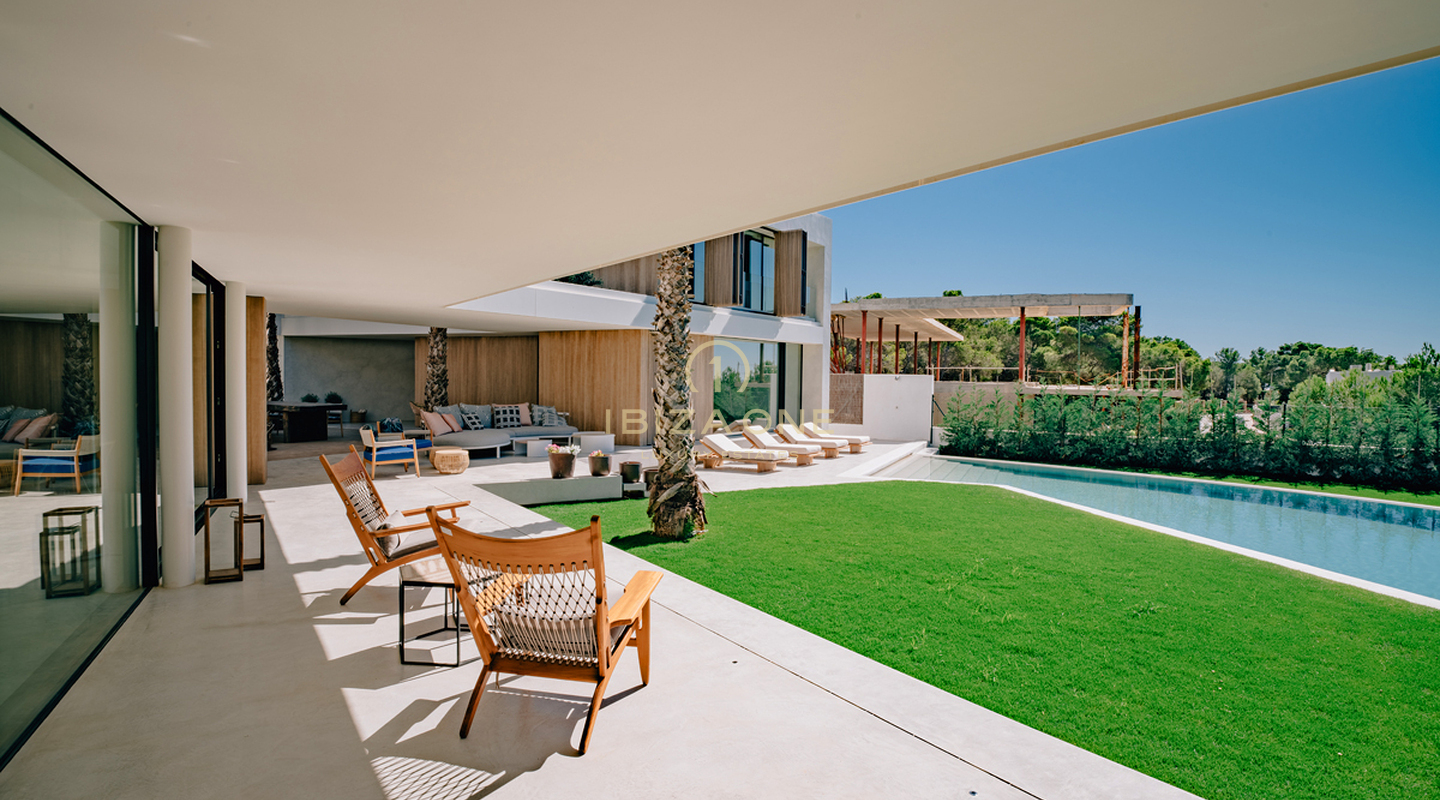 Neu gebaute Luxusvilla mit fantastischem Meerblick zu verkaufen in der begehrten bestgesicherten Urbanisation Vista Alegre, Ibiza